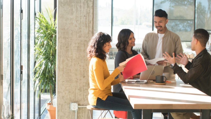 Mide el éxito de tu estrategia para un lugar de trabajo híbrido